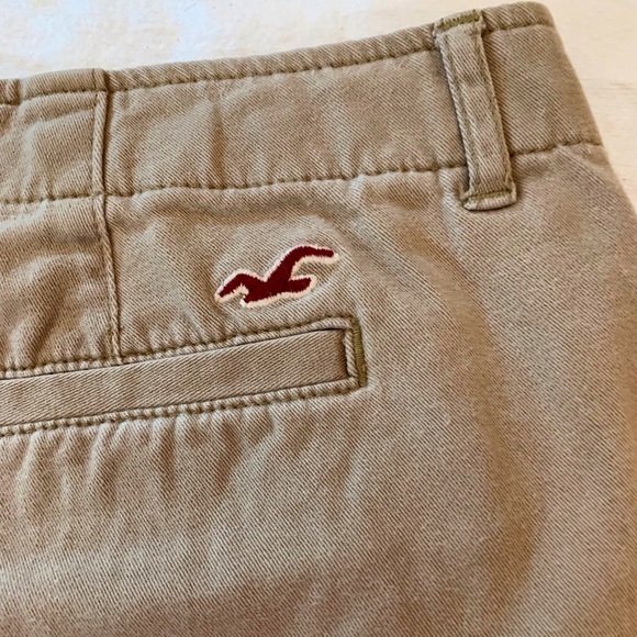 EUC Khaki / Beige HOLLISTER Short Shorts Sz 5/27 - Picture 6 of 7